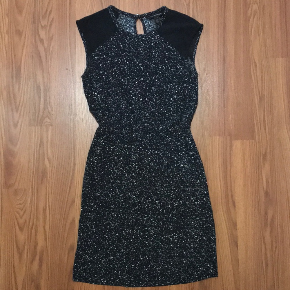 Banana Republic: 00p dress